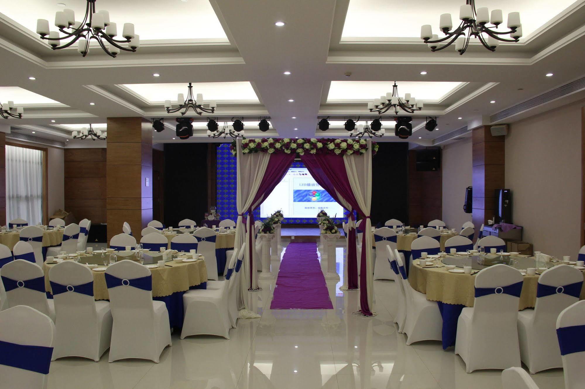 Holiday Inn Express Ordos Dongsheng By Ihg Exteriör bild